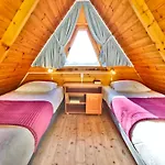 山林小屋 Domki Faraway- Dawniej Sloneczko - Jacuzzi, Sauna, Rowery W Cenie 德兹维济诺
